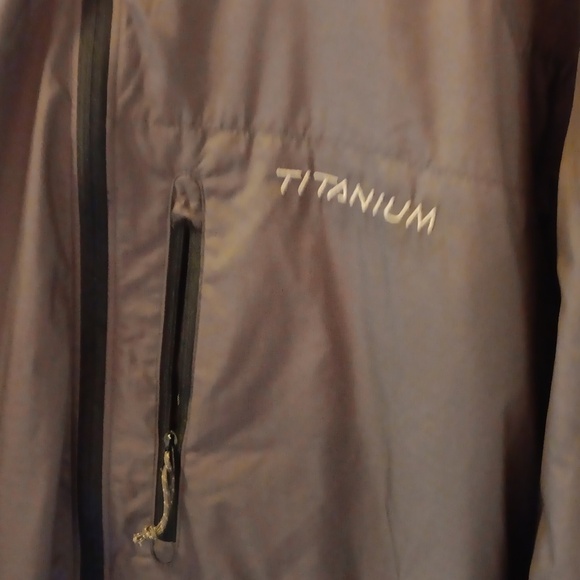 Columbia Titanium large jacket - Picture 2 of 4